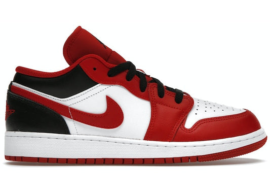 https://res.cloudinary.com/dyql5hig8/image/upload/v1697222149/migrated/Air-Jordan-1-Low-Bulls-GS-Product.jpg
