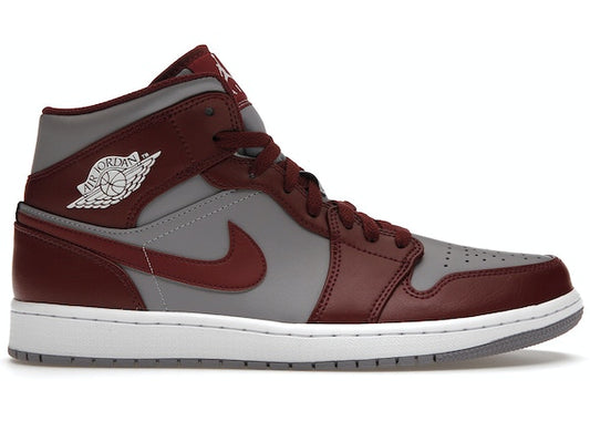 https://res.cloudinary.com/dyql5hig8/image/upload/v1697314957/migrated/Air-Jordan-1-Mid-Team-Red-Product.jpg