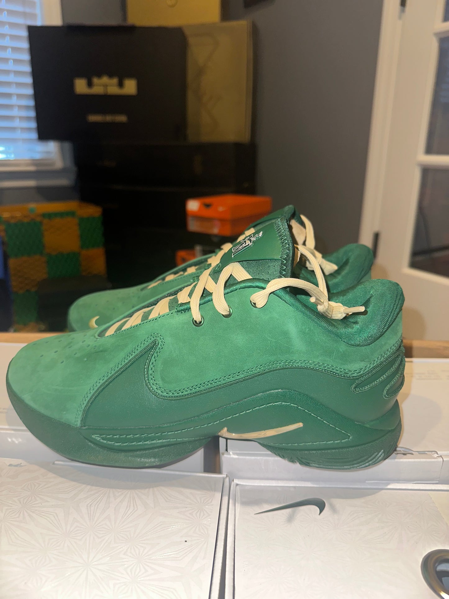 Lebron 22 SVSM Alternate Away