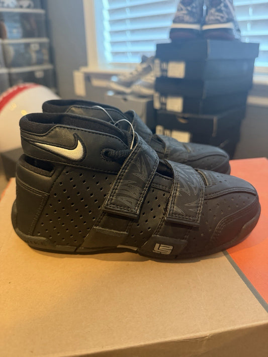 Lebron 20-5-5 Black Laser Look See Sample